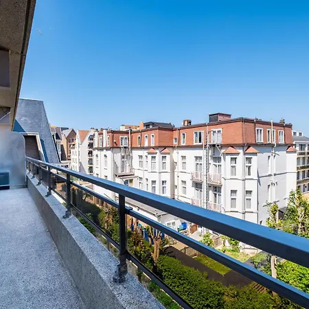 Escape Vlakbij Met Parking De Haan