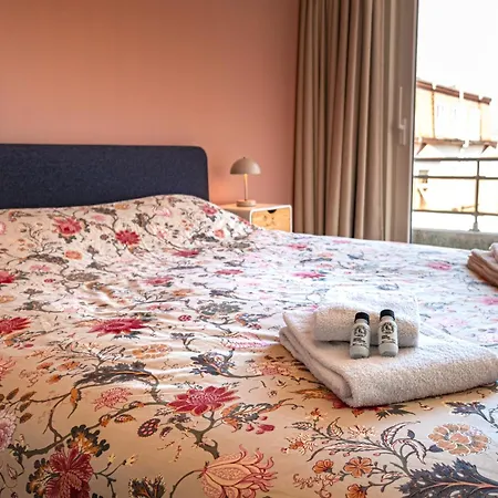 Escape Vlakbij Met Parking Apartamento *