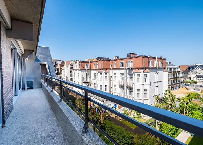 Escape Vlakbij Met Parking De Haan